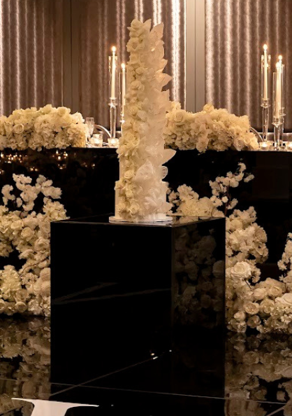 Black Gloss Cake Table